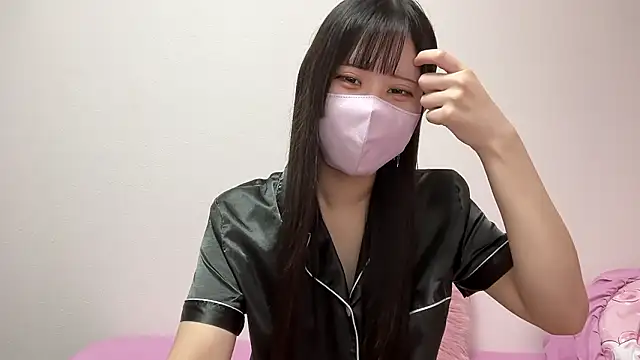 noa uxu online show from 11-28-25, 10:40