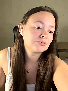 Snapshot of CaramelleSugar_ chatting on 10-24-25, 05:31 CaramelleSugar  online show from 10-24-25, 05:31