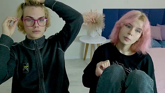 Bonnie And C1yde online show from 11-01-25, 05:15