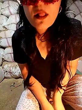 ezgi2545 online show from 03-28-26, 10:26