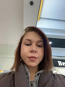 Snapshot of RosieSecret chatting on 02-09-26, 11:03 RosieSecret online show from 02-09-26, 11:03