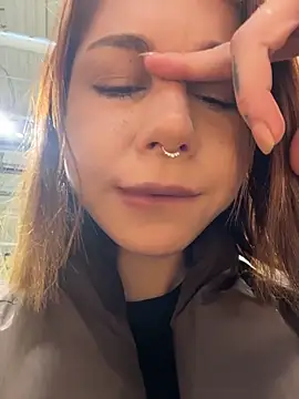 Snapshot of RosieSecret chatting on 02-14-26, 10:12 RosieSecret online show from 02-14-26, 10:12