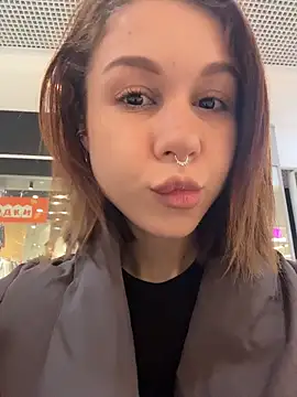 Snapshot of RosieSecret chatting on 02-18-26, 08:10 RosieSecret online show from 02-18-26, 08:10