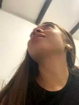 Sara-cooper2 online show from 12-22-25, 12:40