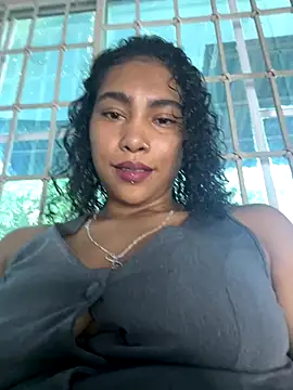 Snapshot of SophieD chatting on 09-21-25, 12:40 SophieD online show from 09-21-25, 12:40