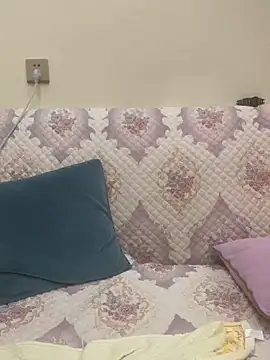 Mier-cn online show from 10-12-25, 03:22