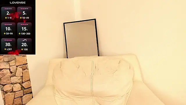 NinaCollinss1 online show from 10-31-25, 05:47