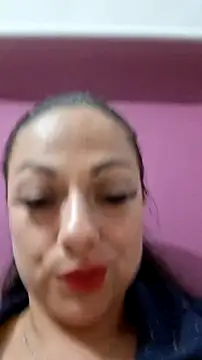 Snapshot of Katia_gh chatting on 06-05-26, 06:52 Katia gh online show from 06-05-26, 06:52