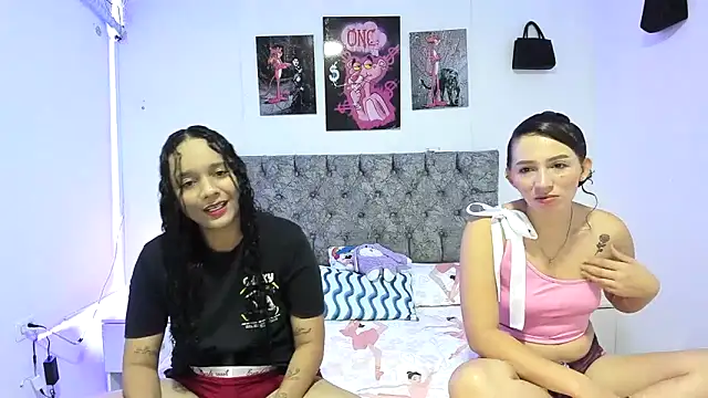 Snapshot of nay_and_aleja1 chatting on 04-25-26, 02:58 nay and aleja1 online show from 04-25-26, 02:58
