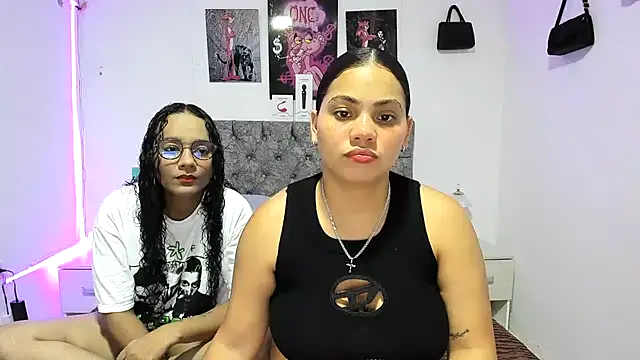 Snapshot of nay_and_aleja1 chatting on 06-22-26, 03:25 nay and aleja1 online show from 06-22-26, 03:25