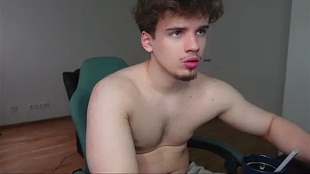 Ricky Becko online show from 03-25-26, 06:19