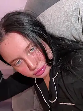 brunetteGirl274 online show from 10-02-25, 08:49