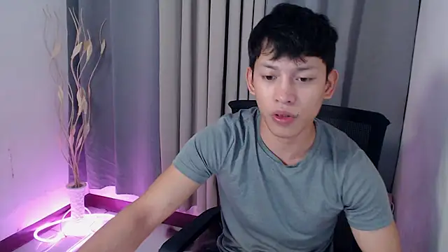 pinkcock froi2305 online show from 04-20-26, 06:16