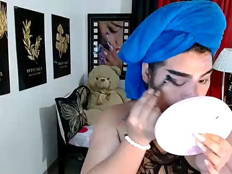 Snapshot of TSbrianaHugeCock chatting on 05-04-26, 02:57 TSbrianaHugeCock online show from 05-04-26, 02:57