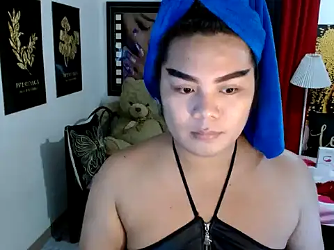 Snapshot of TSbrianaHugeCock chatting on 05-09-26, 10:42 TSbrianaHugeCock online show from 05-09-26, 10:42