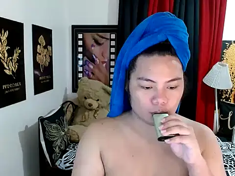 Snapshot of TSbrianaHugeCock chatting on 06-10-26, 03:11 TSbrianaHugeCock online show from 06-10-26, 03:11
