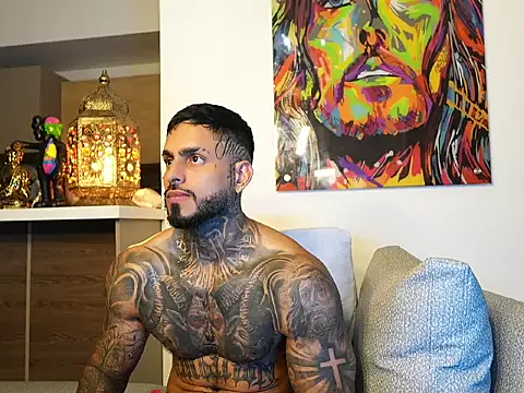 Snapshot of logan_hugh8 chatting on 09-18-25, 11:18 logan hugh8 online show from 09-18-25, 11:18