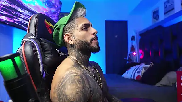 Snapshot of logan_hugh8 chatting on 01-31-26, 11:36 logan hugh8 online show from 01-31-26, 11:36