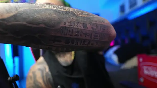 Snapshot of logan_hugh8 chatting on 02-07-26, 07:34 logan hugh8 online show from 02-07-26, 07:34