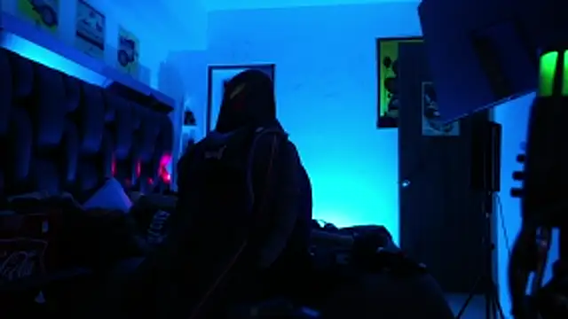 Snapshot of logan_hugh8 chatting on 02-23-26, 06:05 logan hugh8 online show from 02-23-26, 06:05