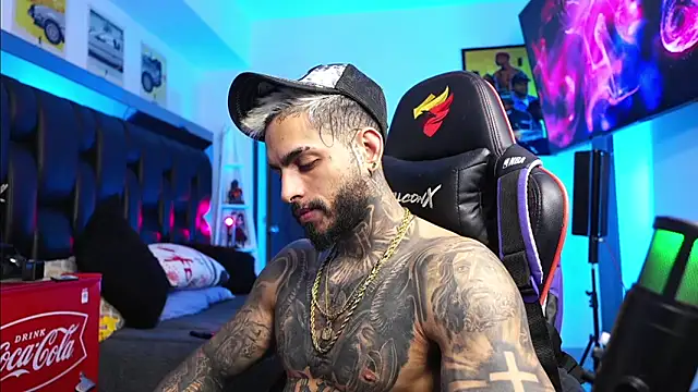 Snapshot of logan_hugh8 chatting on 03-02-26, 05:19 logan hugh8 online show from 03-02-26, 05:19