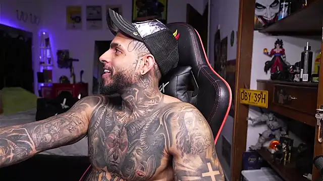 logan hugh8 online show from 04-23-26, 02:46