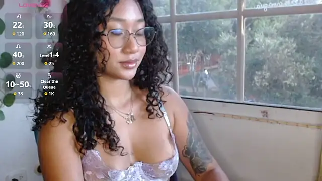 Snapshot of helios_clitiaxx chatting on 10-16-25, 10:33 helios clitiaxx online show from 10-16-25, 10:33