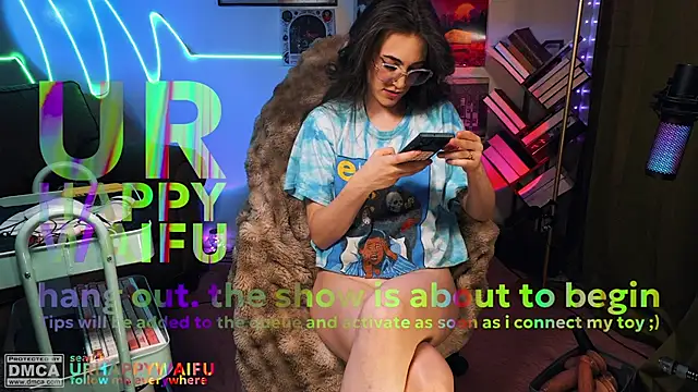 urhappywaifu online show from 04-21-26, 03:02