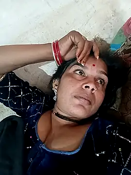 Snapshot of Chanchal_ji chatting on 10-15-25, 09:20 Chanchal ji online show from 10-15-25, 09:20