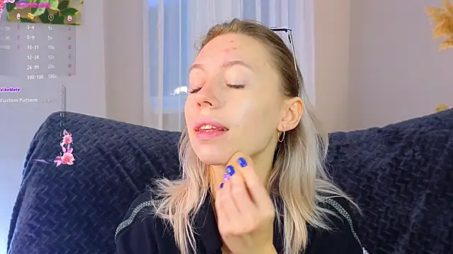 NyxaThorn online show from 09-29-25, 02:33