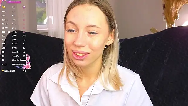 NyxaThorn online show from 10-05-25, 02:37