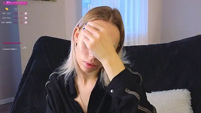 NyxaThorn online show from 10-06-25, 02:36