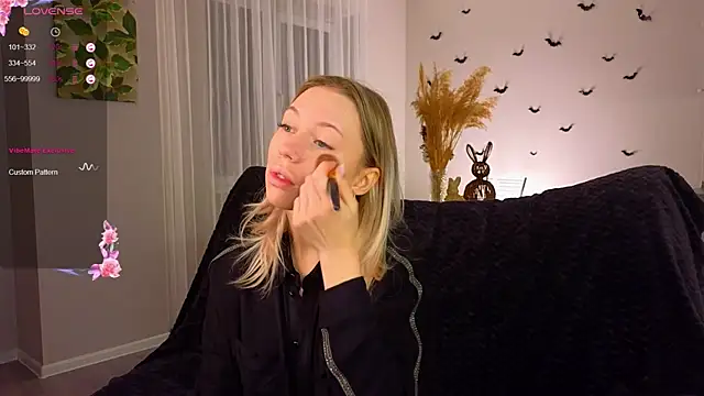 NyxaThorn online show from 11-06-25, 04:30