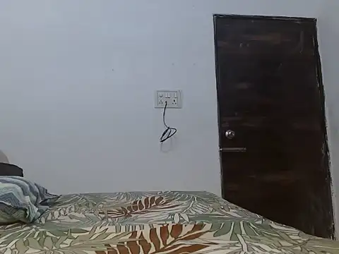 soya queen online show from 11-20-25, 07:52