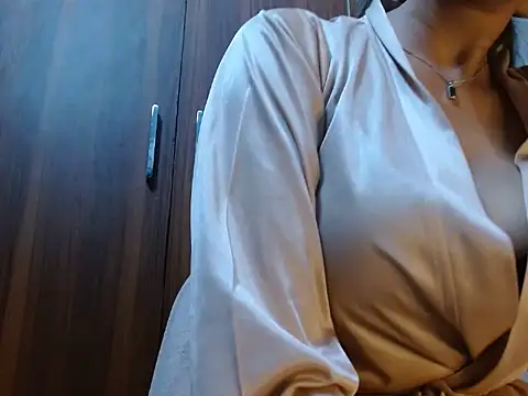 Snapshot of soya_queen chatting on 07-26-26, 05:26 soya queen online show from 07-26-26, 05:26