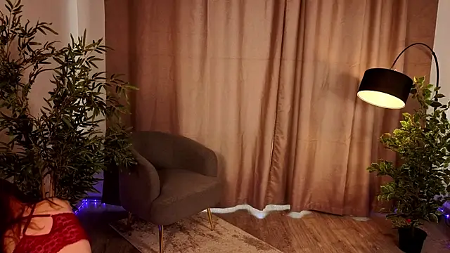 TiannaBorlace online show from 04-11-26, 06:40