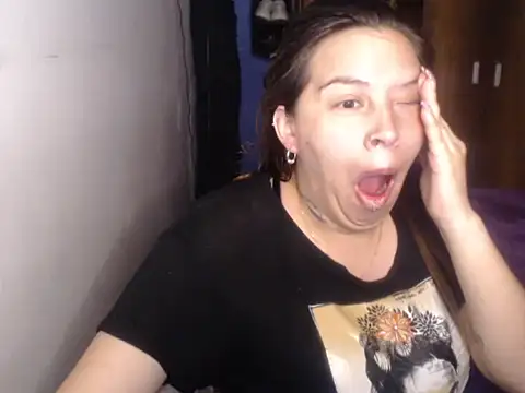 cloequeen15 online show from 02-28-26, 01:50