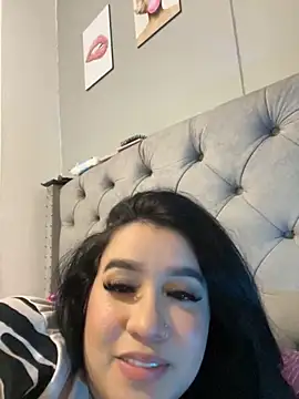 Snapshot of Aliciawhitee chatting on 11-11-25, 03:50 Aliciawhitee online show from 11-11-25, 03:50