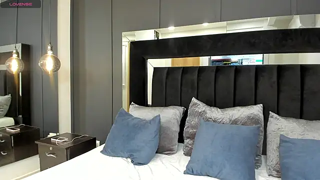 hannah miltonn online show from 12-18-25, 11:00