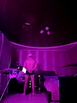 IVANUCHSEX online show from 03-12-26, 11:00