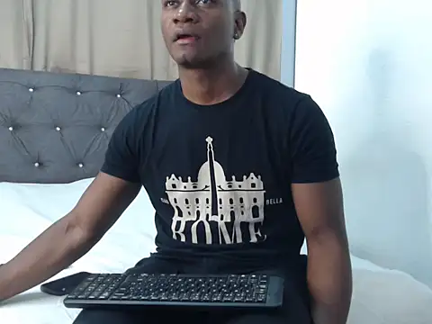 Snapshot of iamfelipee chatting on 10-18-25, 04:26 iamfelipee online show from 10-18-25, 04:26