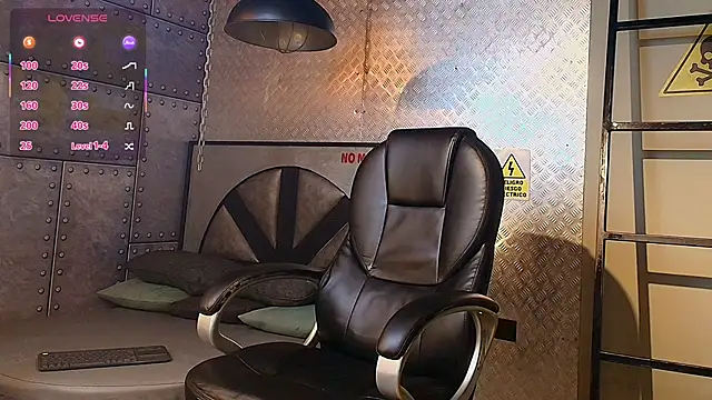 MarcusRain  online show from 10-08-25, 03:04