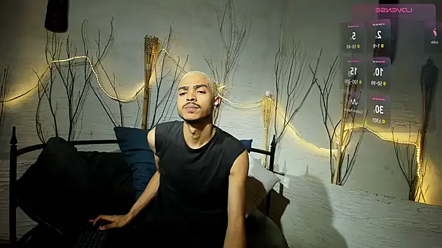 MarcusRain  online show from 12-04-25, 03:38