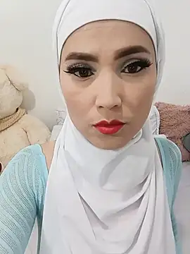 jamila zair online show from 05-23-26, 02:32
