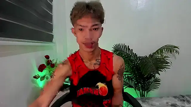 Snapshot of jersthebigfuckerxxx chatting on 10-01-25, 07:31 jersthebigfuckerxxx online show from 10-01-25, 07:31