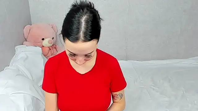 EileenMoores online show from 02-19-26, 03:08