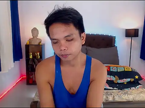 XExtraServiceManX online show from 10-26-25, 03:29