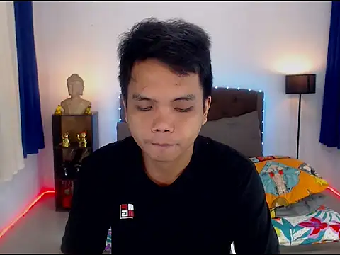 XExtraServiceManX online show from 10-28-25, 07:38