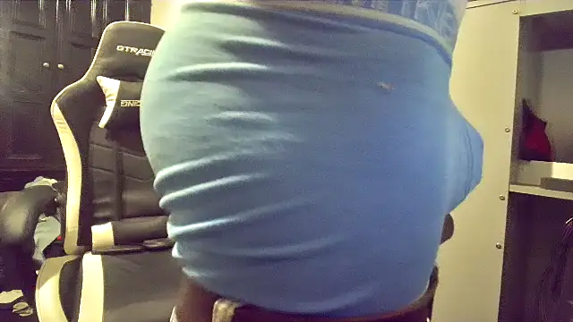 Snapshot of Robbin_Bnks chatting on 09-12-25, 11:26 Robbin Bnks online show from 09-12-25, 11:26