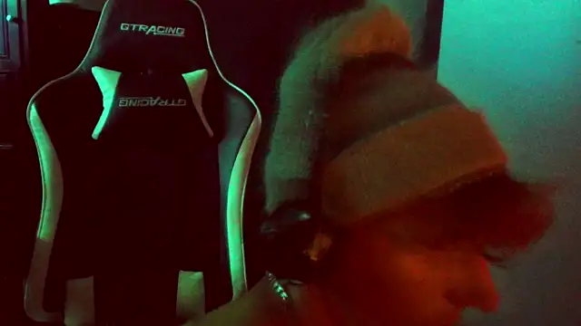 Snapshot of Robbin_Bnks chatting on 09-30-25, 05:12 Robbin Bnks online show from 09-30-25, 05:12